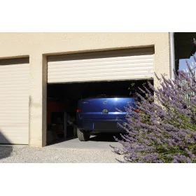 Porte de garage enroulable Porte de garage enroulable vue extérieure (zoom)