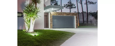 Porte de garage Configurez votre porte de garage sectionnelle isolante de qualité professionnelle