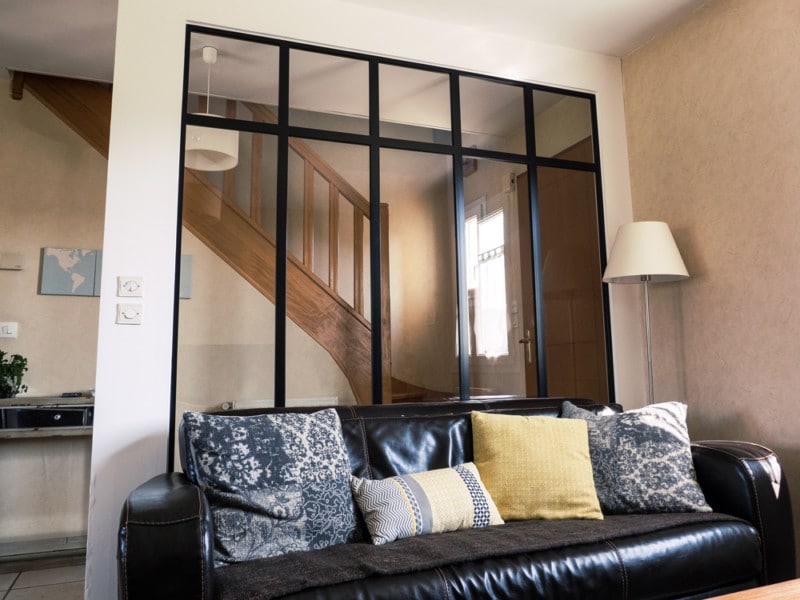 séparation salon entrée verrière d'atelier